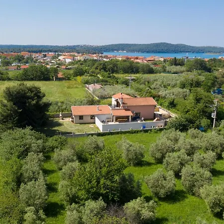 Villa Franika